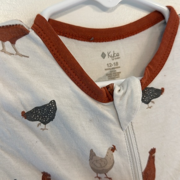 KYTE baby chick romper zippered 12-18 mo - Picture 2 of 3
